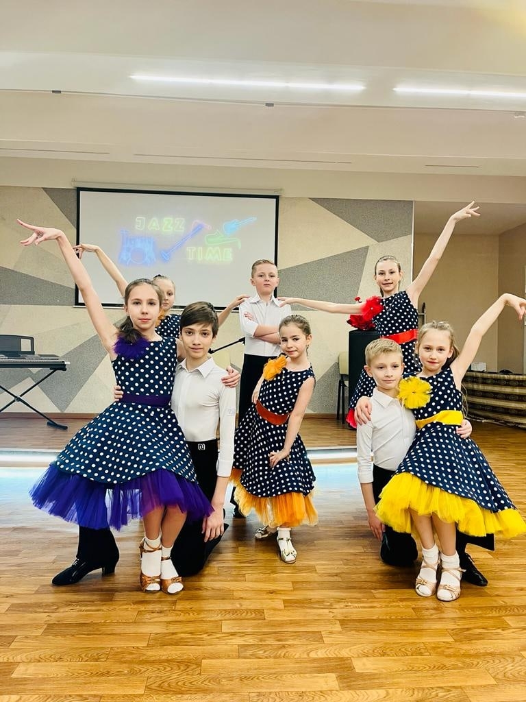 школа танцев dance contrast